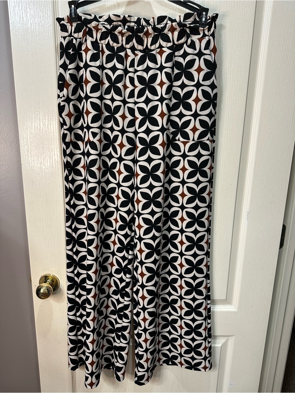 Wide Leg Geometric Print Pants in Black, White & Brown